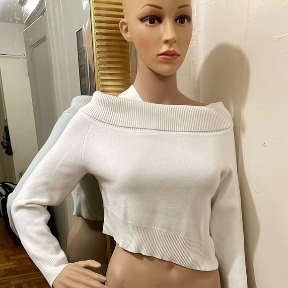 YUYU White Ribbed Knit Sweater - Picture 9 of 10